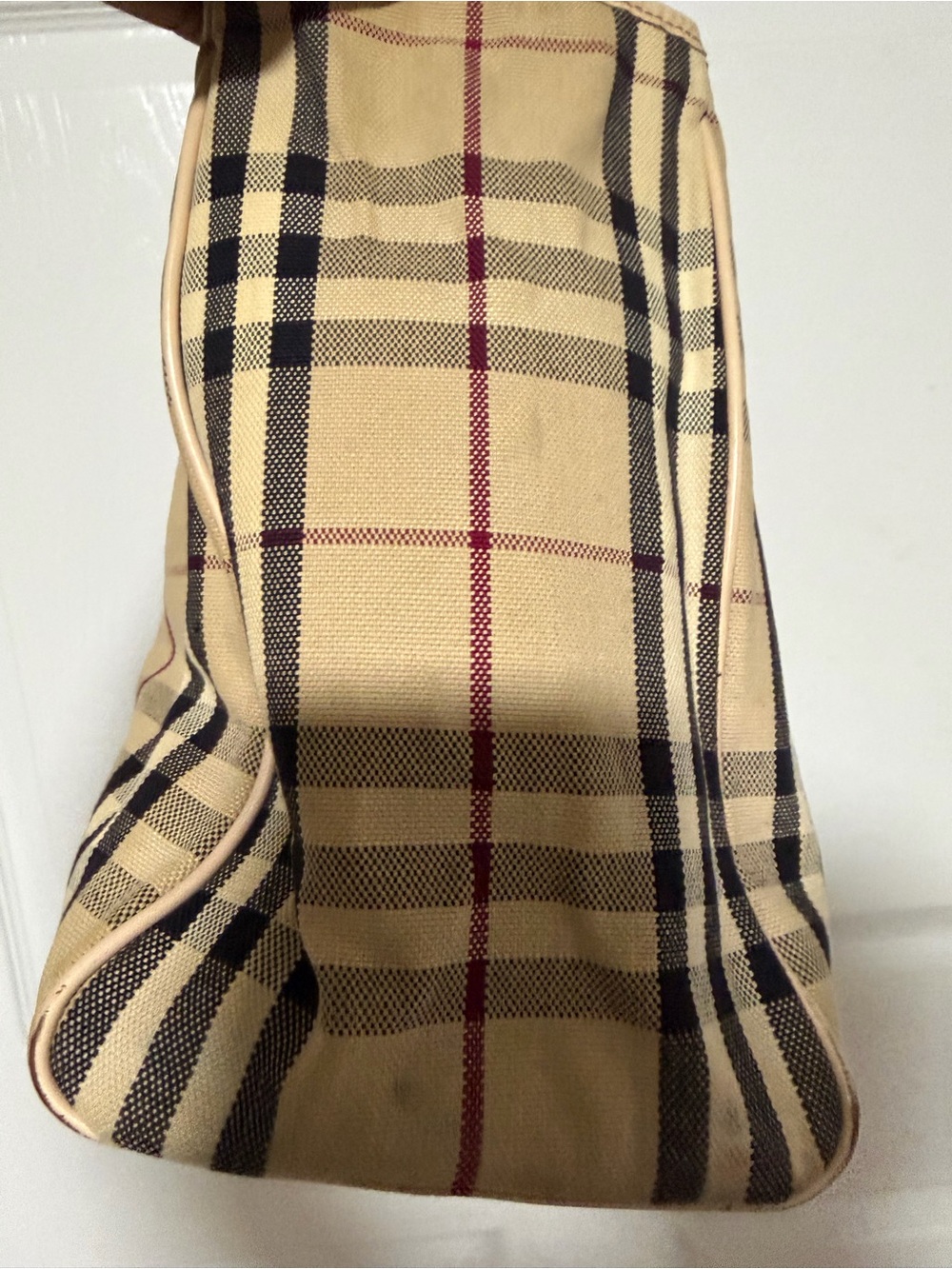 Authentic Burberry Beige Classic Check Tote with Tan Leather Straps - Picture 7 of 15